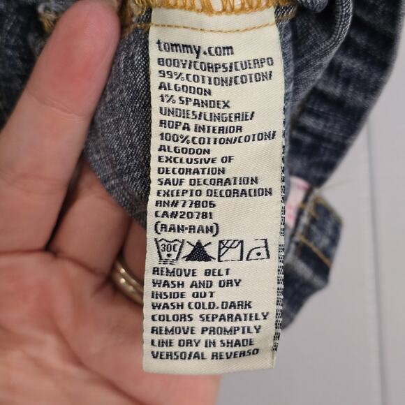 Tommy Hilfiger Girls Medium Wash LS Denim Dress Embroidery Pearl Buttons Size 5 - Picture 10 of 11